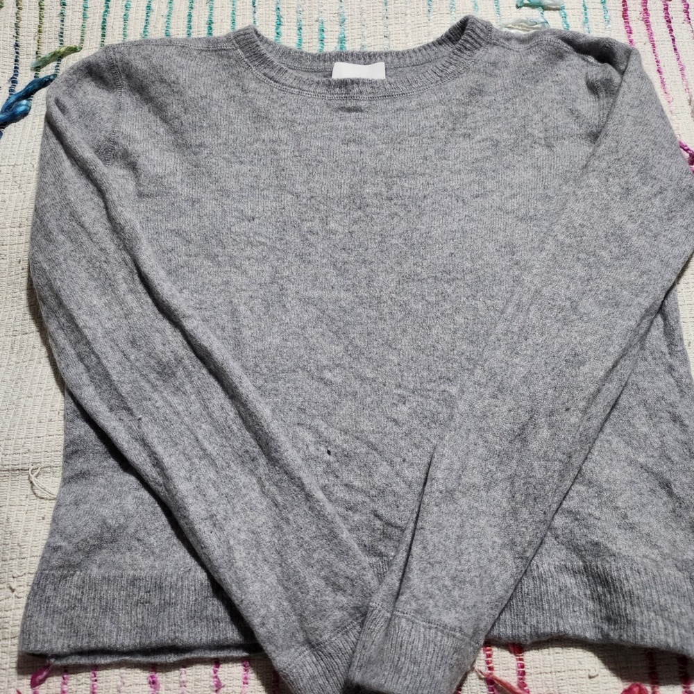 Reformation Gray Crewneck Sweater Womens Medium Long Sleeve Knit Pullover Hole